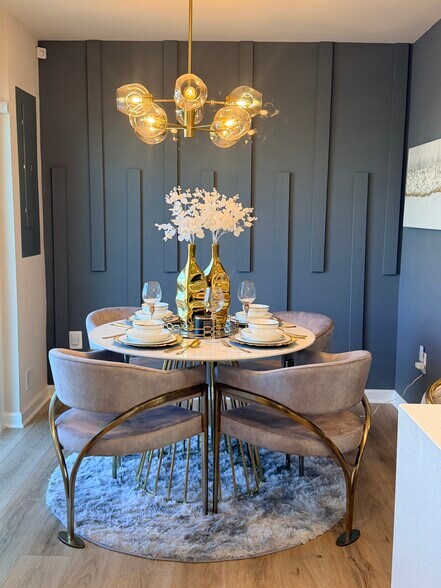 Building Photo - 7269 Statesman Blvd