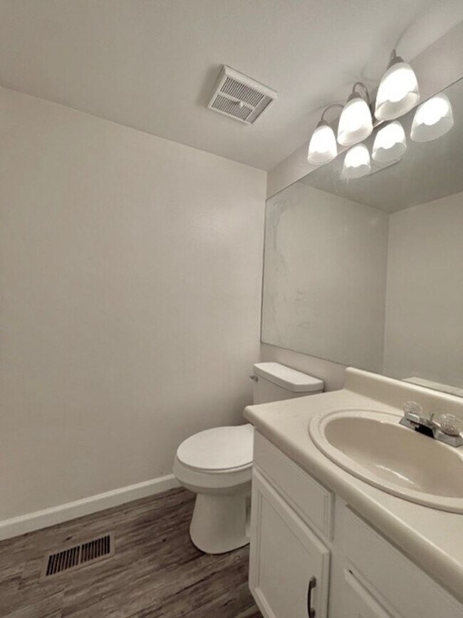 Building Photo - Renovated 2 Story Briargate Home with 3 Be...