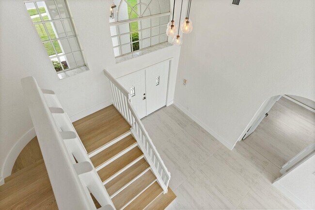 Building Photo - 20321 Hacienda Ct