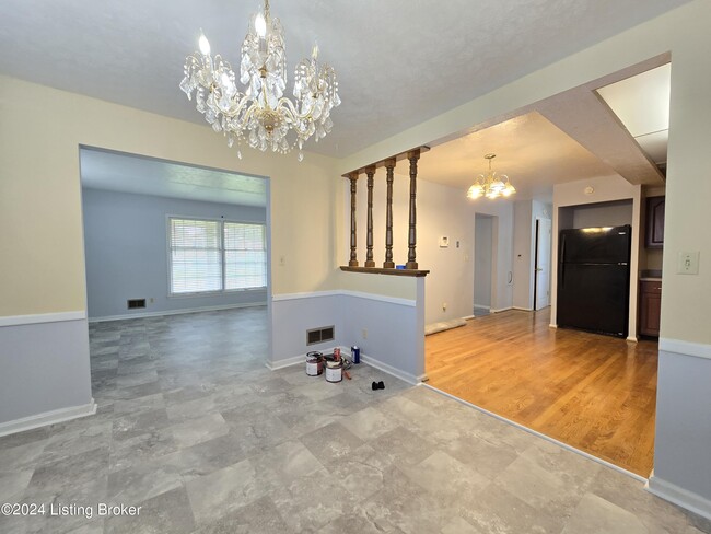 Building Photo - 4515 Lambert Rd