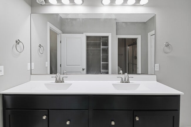 Building Photo - 3003 E Stillwater Landing