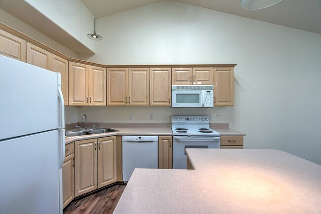 Building Photo - Home in Green Springs Golf Course Communit...