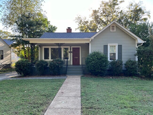 Primary Photo - 2733 Thornton Cir SW