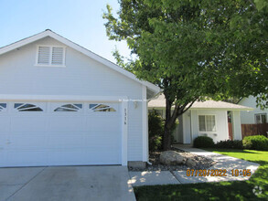Building Photo - 1316 Windsor Dr