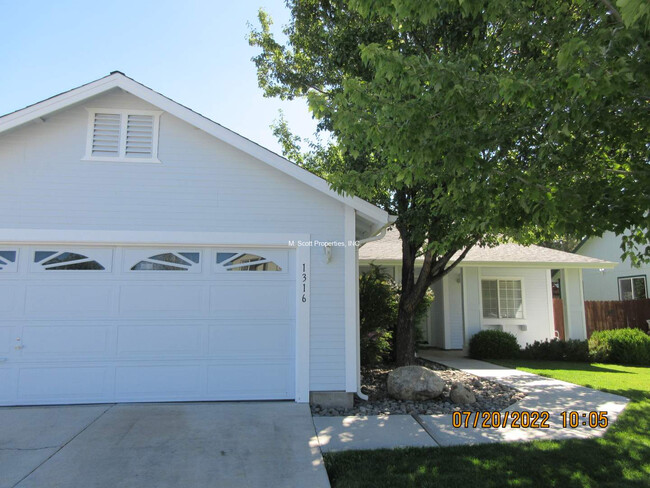 Primary Photo - 1316 Windsor Dr