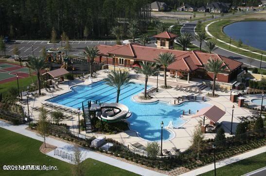 Building Photo - 352 Richmond Dr