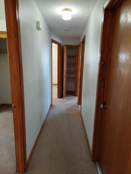 Building Photo - 62 Briarwood Rd