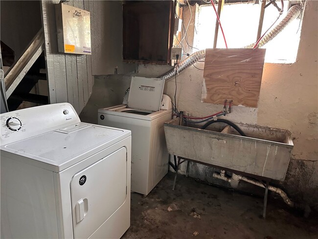 Building Photo - 52 Frances St