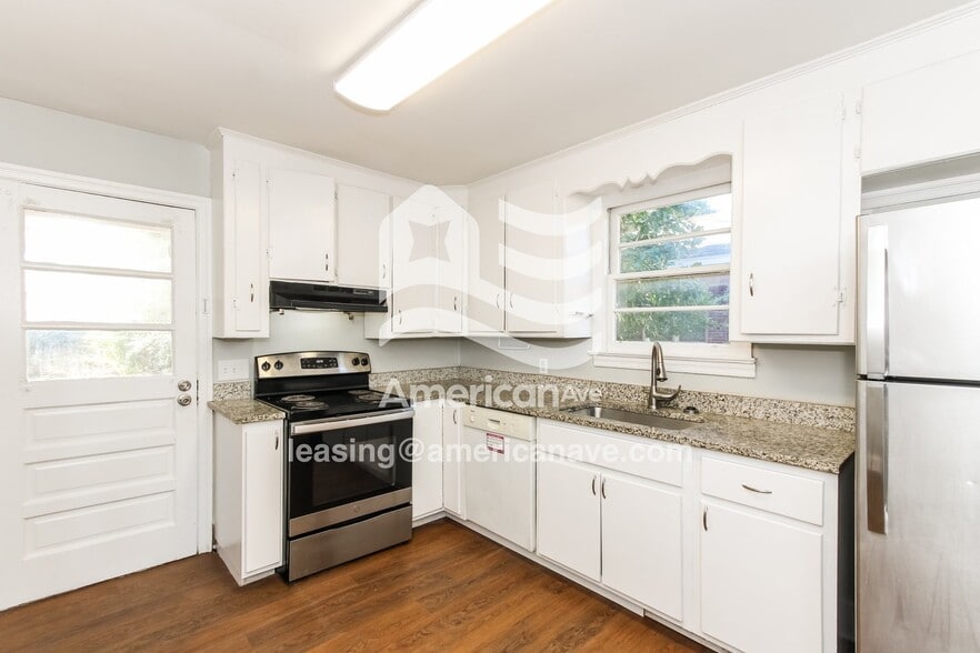 Building Photo - 1513 Dunbar Rd