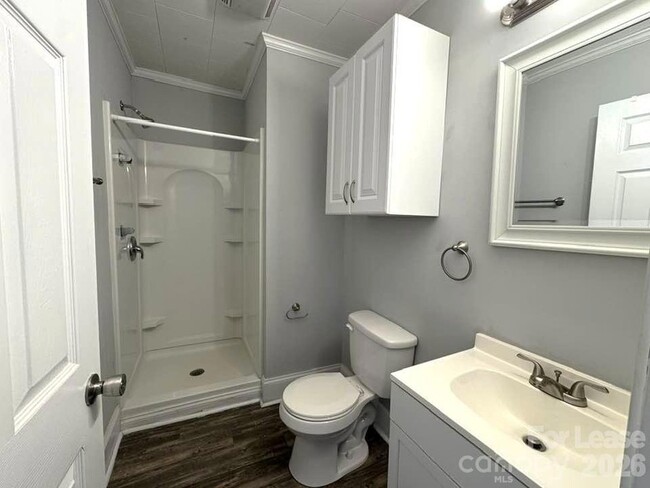 Building Photo - 70 Crowell Dr NW