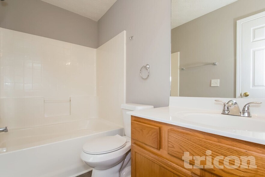 Building Photo - 130 Silver Fox Trail