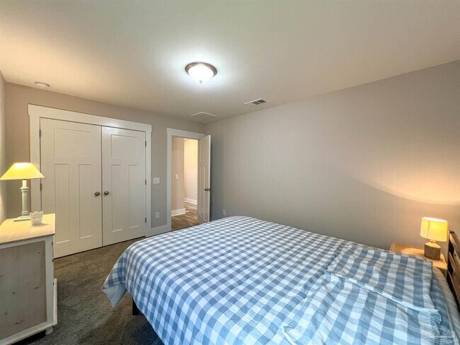 Building Photo - 5686 Dunridge Drive
