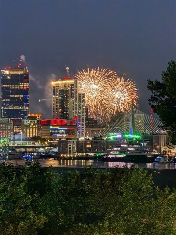 Building Photo - 301 Border St