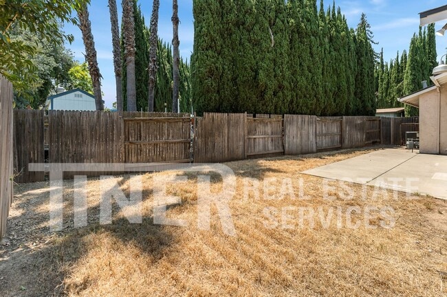 Building Photo - 9586 Meadowgreen Cir