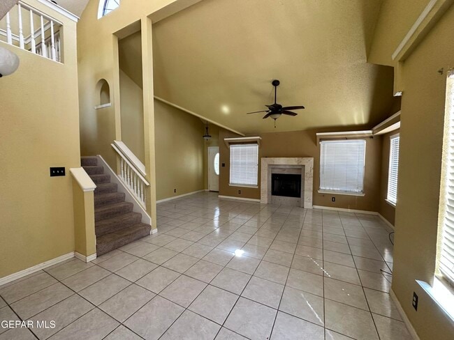 Building Photo - 7100 Oval Rock Dr