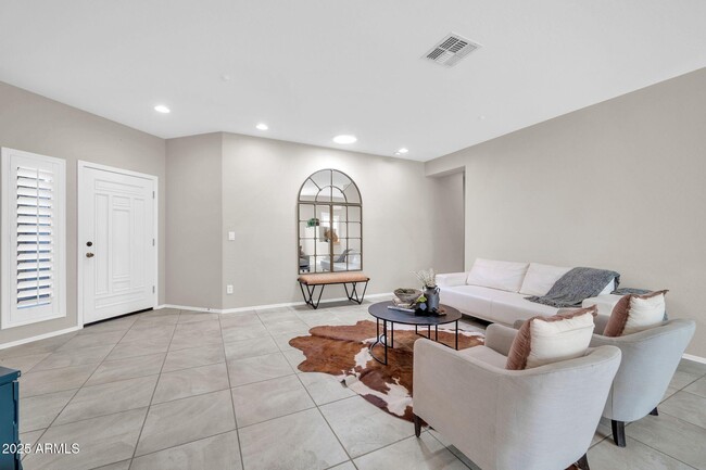 Building Photo - 41309 N Belfair Way