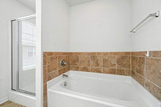 Building Photo - 5440 Safe Harbour Way