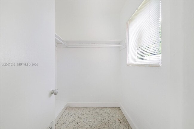 Building Photo - 1202 NW 34th St