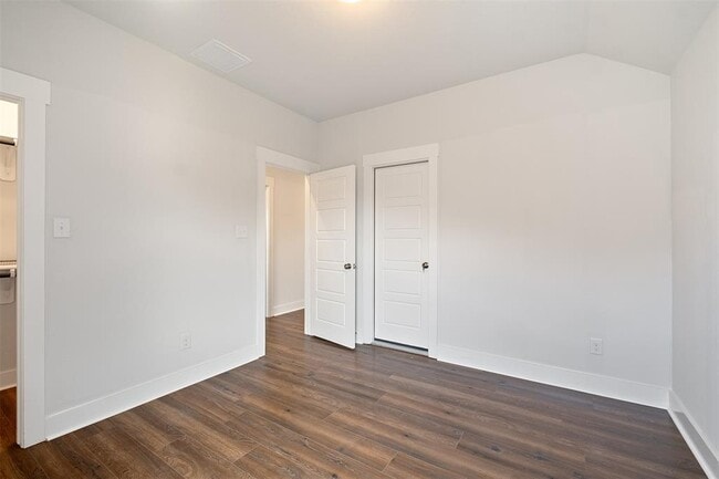 Building Photo - 259 Silver Pass