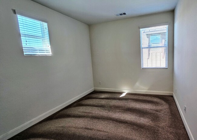 Building Photo - CIELO DR RANCHO CUCAMONGA 91739 (3 BED / 3.5 BATH)