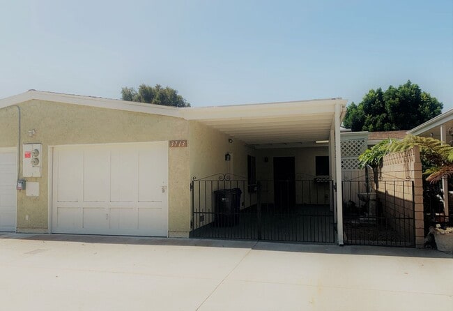 Building Photo - 2 bed/2 bath in 55+Community - Coming Soon