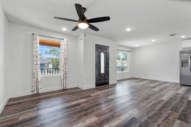 Building Photo - 4136 Lisbon St