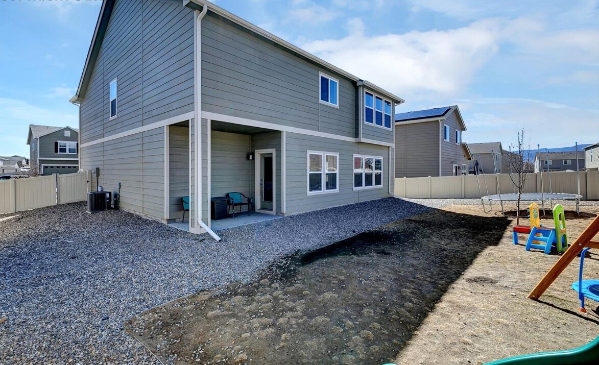 Building Photo - 7374 Primavera Ln