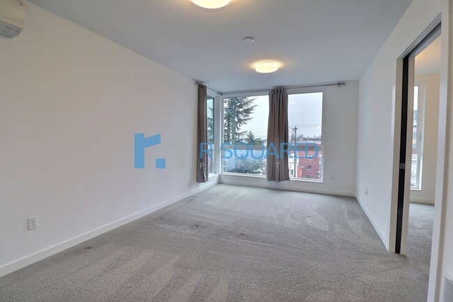 Building Photo - 4447 41st Ave SW