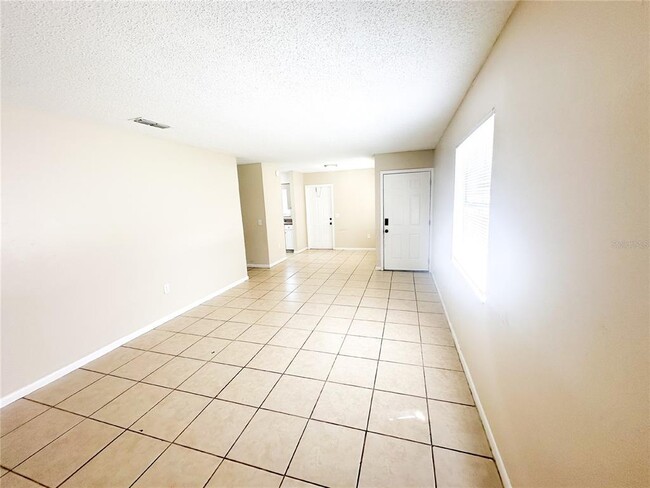 Building Photo - 3214 Crystal Hills Loop S
