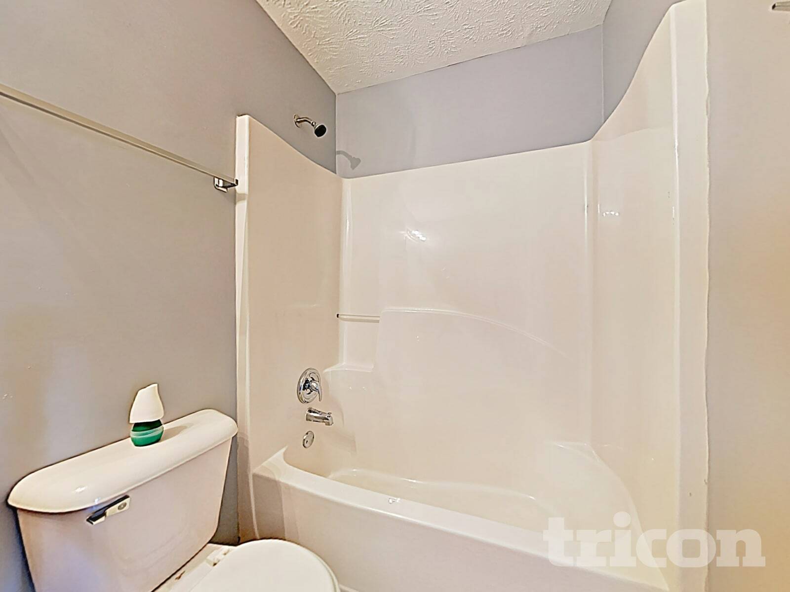 Building Photo - 9870 Rivercliff Ln