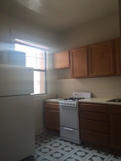 Building Photo - Affordable apartment in Dupont Circle