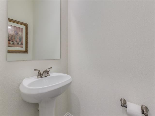 Building Photo - 337 Gleneagles Dr
