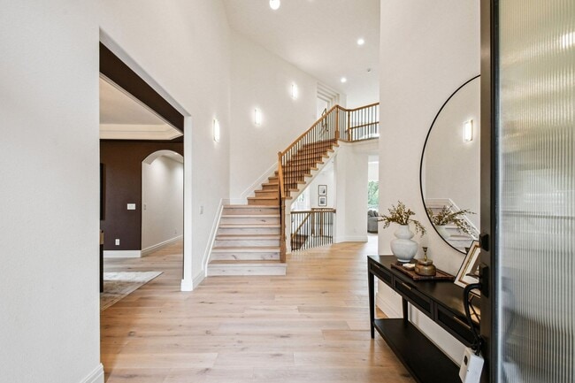 Building Photo - Stunning Cherry Hills Luxury Rental | 5bd/...