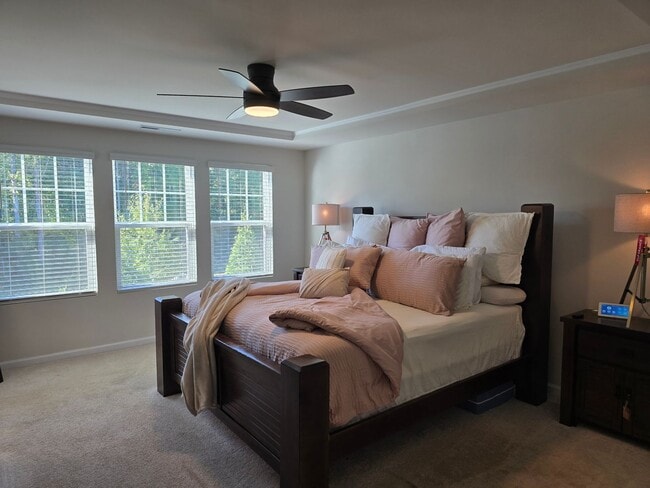 Building Photo - Impeccable 2020-Built 3-Bed, 2.5-Bath Home on Rare Quarter-Acre Lot – Prime Location!