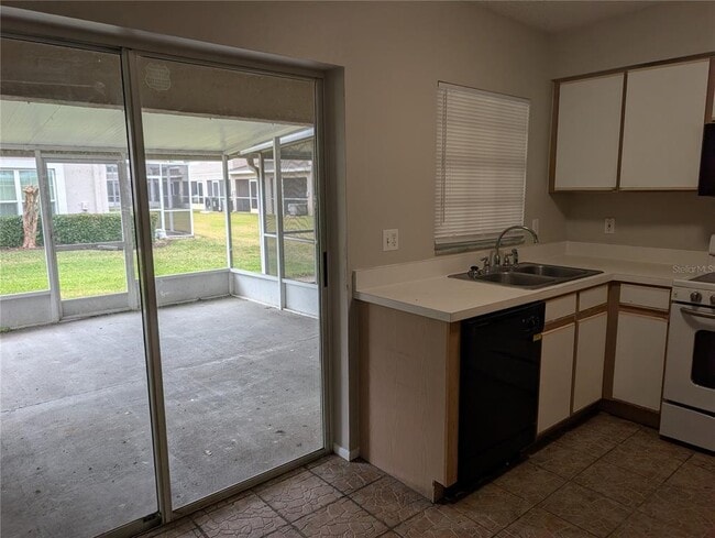 Building Photo - 414 Kensington Lake Cir