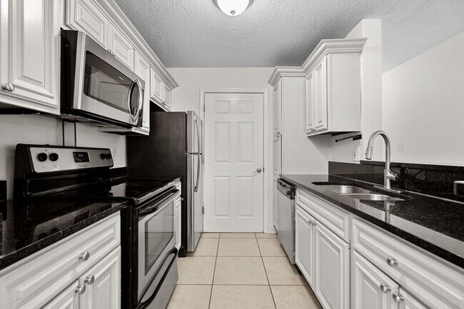 Building Photo - 5207 Santa Fe Pkwy