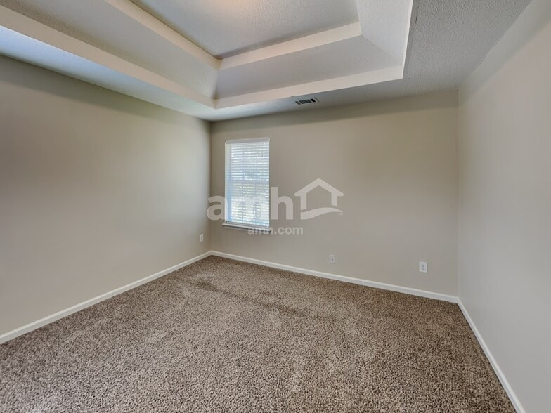 Building Photo - 3094 Lonetree Point