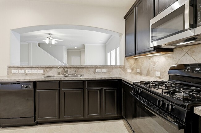 Building Photo - 5103 Dauntless Dr