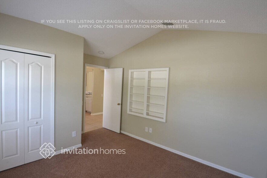 Building Photo - 12215 Dawn Vista Dr