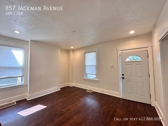 Building Photo - 857 Jackman Ave