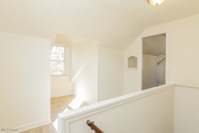 Building Photo - 15312 Benhoff Dr