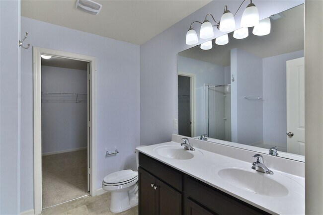 Building Photo - 804 Sunseeker Dr