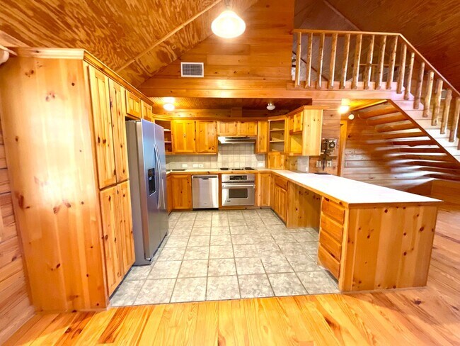 Building Photo - 103 Beach Dr