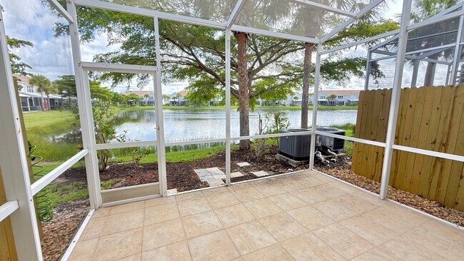 Building Photo - 8431 Village Edge Cir