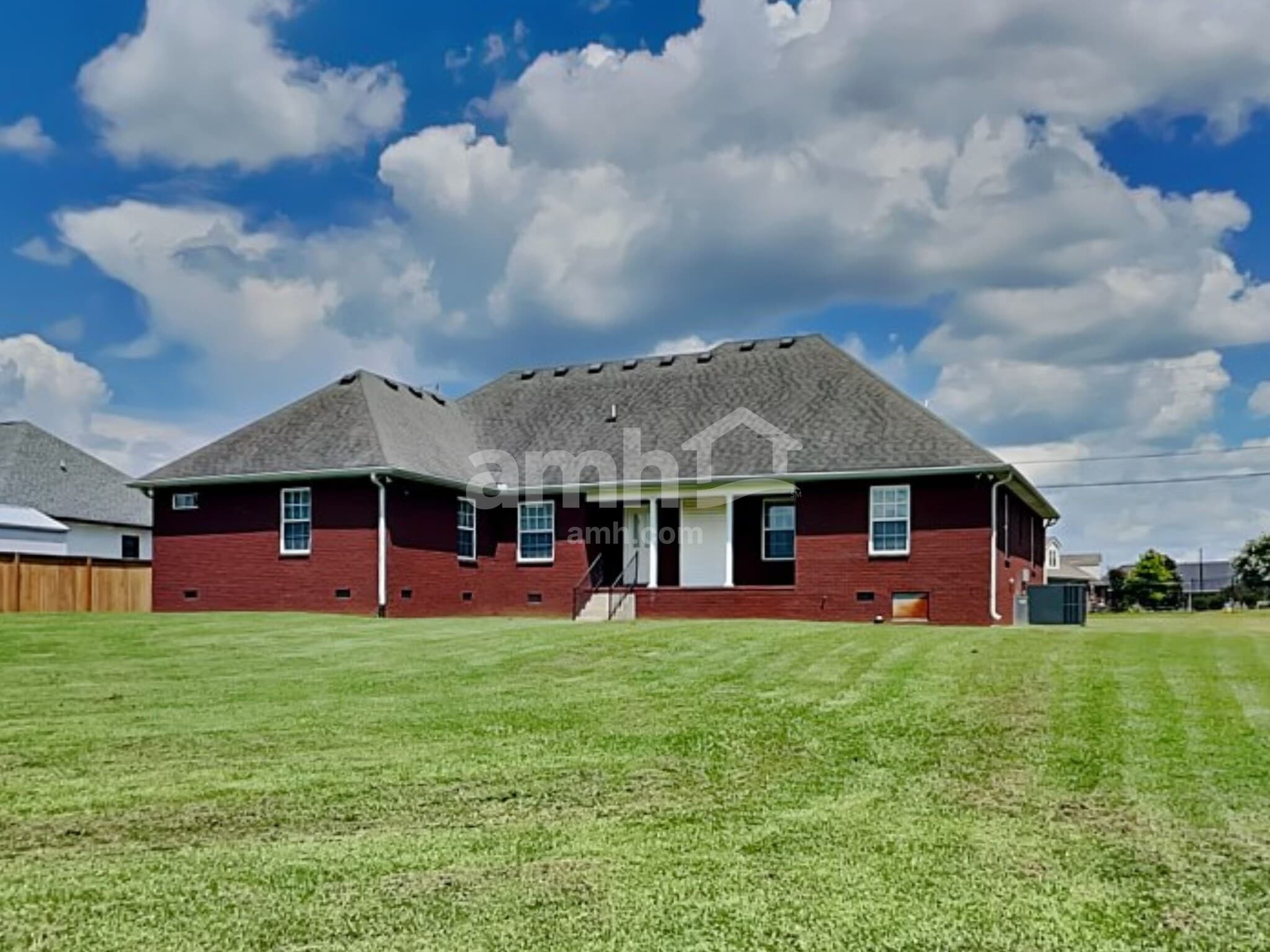 Building Photo - 308 Bluefield Ln