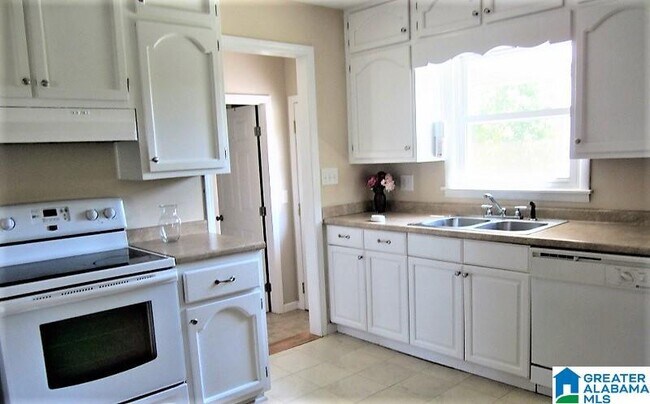 Building Photo - 4037 Crosshaven Dr