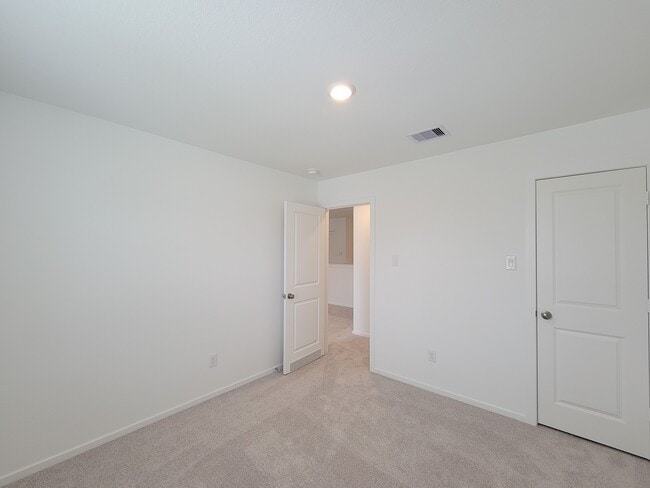 Building Photo - 25588 Rose Creek Dr