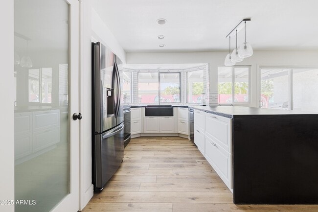 Building Photo - 5226 E Kathleen Rd