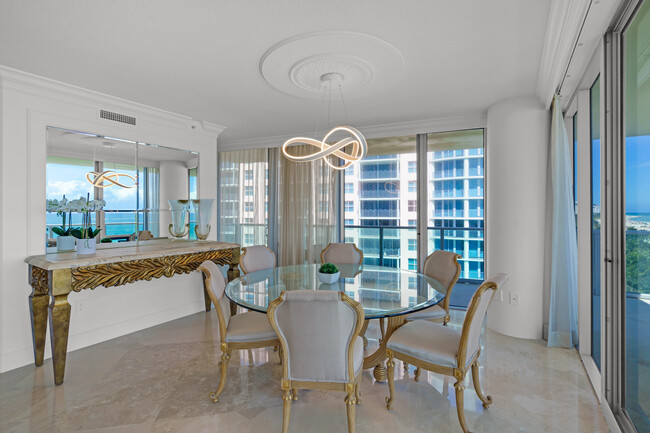 Building Photo - 1455 Ocean Dr