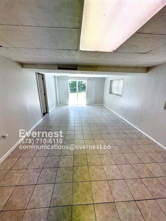 Building Photo - 2720 Old Spanish Trail